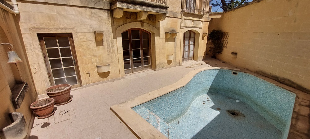 Partly furnished House